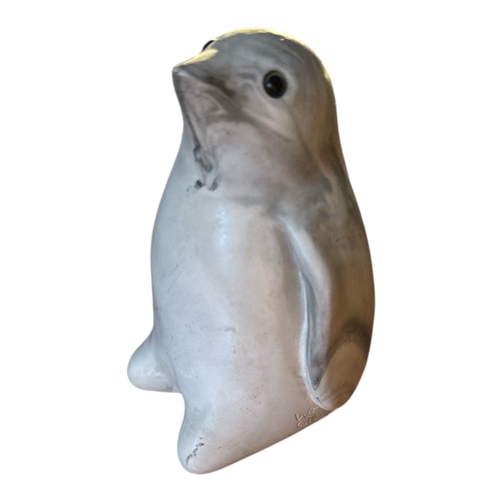 VINTAGE WOLF ORIGINALS COLLECTIBLE HANDMADE PENGUIN SCULPTURE IN CANADA 4.5"